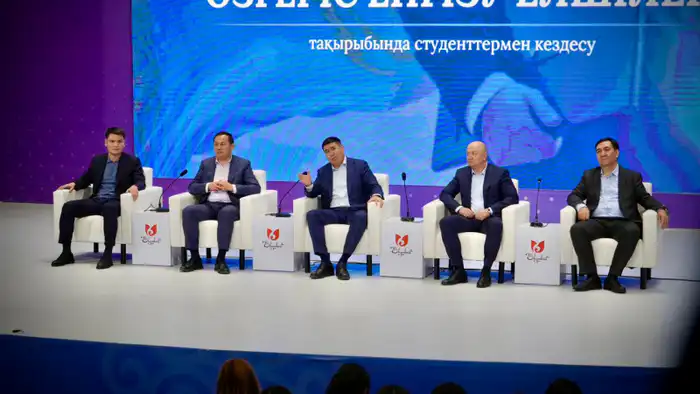 Шымкент: Студенты и правоохранители объединяются для перемен
