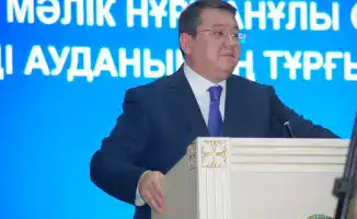 Встреча Малик Отарбаева с жителями Ескельдинского района Жетісу обсуждение цифровизации экономического развития социальной политики