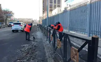 Ночь, снег и 400 машин: уборка в Астане!