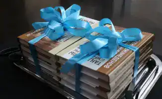 В Алматы прошёл поэтический вечер в честь 90-летия Жумекена Нажимеденова с презентацией книги и награждением конкурсантов