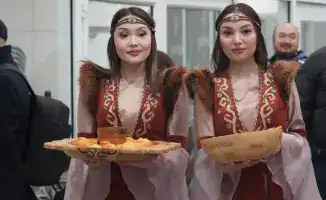 Золотые мечты на льду: казахстанские хоккеисты вновь завоевали чемпионство Азии