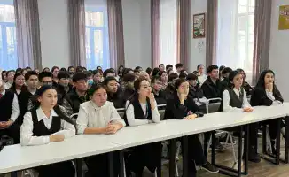 Обсуждение экологической ответственности молодежи на встрече в Уральске в рамках акции «Таза Қазақстан»