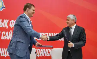 Развитие футбольной инфраструктуры в Караганде: новый проект Тимура Турлова для молодежи