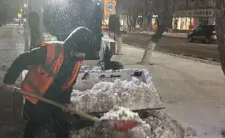 Снежные уборочные работы в Астане: последствия для безопасности и транспортной инфраструктуры