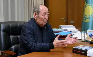 Обсуждение культурных инициатив и юбилейных мероприятий с писателем Ролланом Сейсенбаевым