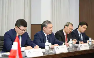 Обсуждение сотрудничества в промышленности и инфраструктуре между Казахстаном и Австрией на встрече министра Ерсайына Нагаспаева и Петра Хаубнера