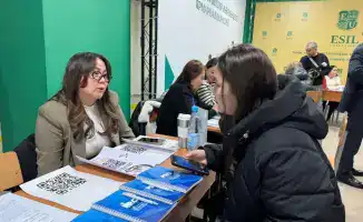 Ярмарка вакансий в Esil University для студентов и выпускников с участием более 50 работодателей
