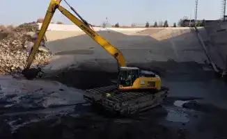 Очистка ирригационных каналов в Жетысайском районе: улучшение полива для сельхозпроизводителей в 2026 году