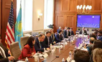 Казахстан и OpenAI: совместное путешествие в мир образовательного искусственного интеллекта