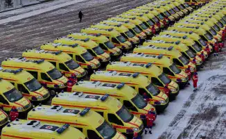 В Костанайской области состоялась церемония вручения ключей от 50 новых автомобилей скорой помощи, произведенных на местном заводе. Это событие знаменует значительное обновление автопарка службы экстренной медицинской помощи региона.