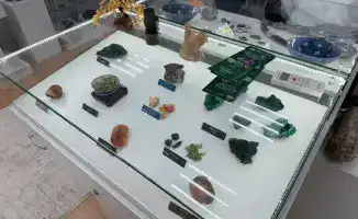 Столичные школьники исследуют минералы Казахстана и ценности государственной службы