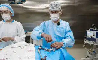 Высокотехнологичное протезирование шейного диска в Казахстане для пациентки из Канады