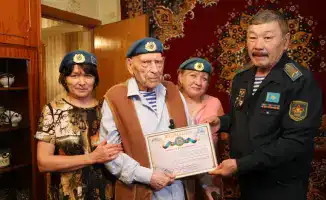 101 год: Ветеран войны и его воздушные десанты