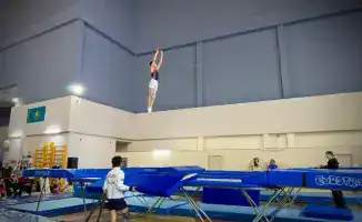 В Астане проходит Открытый городской чемпионат по батутной гимнастике с участием 70 юных спортсменов