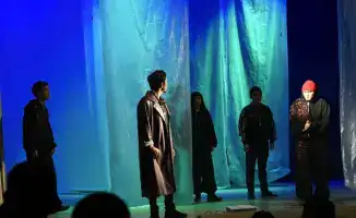 В Астане прошла премьера спектакля «S.O.S.», затрагивающего проблему наркомании