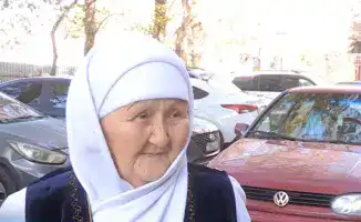 80-летняя бабушка-водитель из Шымкента вдохновляет молодежь и ломает стереотипы о возрасте в социальных сетях