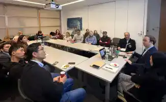 Конституционное право Казахстана: Путешествие через века на лекции в Гарварде