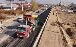 Средний ремонт дорог в Туркестане 1385 километра в 2023 году