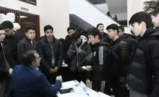 Ярмарка возможностей: в Астане выпускники нашли ключи к будущему