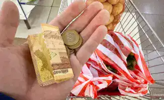 Заместитель премьер-министра – министр национальной экономики Серик Жумангарин прокомментировал ситуацию с ростом цен на продукты перед Новым годом, отметив, что это связано со спекуляциями. Он выразил удивление по поводу повышения цен и призвал к внимате