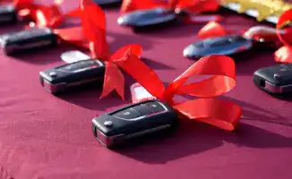 Национальная гвардия РК получила 17 новых служебных автомобилей в Караганде
