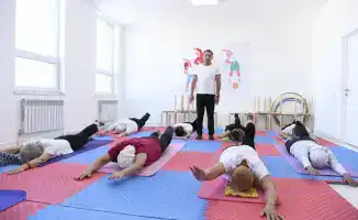 Пенсионеры Астаны: укрепляя тело и дух через пилатес в Центре активного долголетия