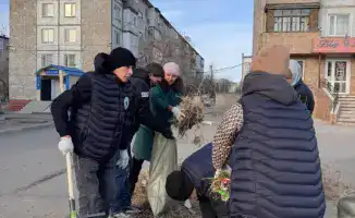 Массовые субботники в области Ұлытау: молодёжь вдохновляет на заботу об экологии