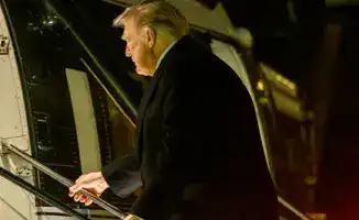 Демократы обнародовали письма Эпштейна, связывающие Трампа с международным скандалом