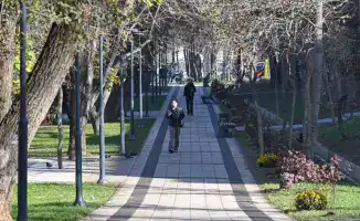 Аким Алматы Дархан Сатыбалды проверил ход благоустройства и реконструкции в Ауэзовском районе