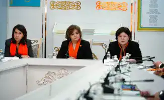 Астана: образование и независимость против насилия