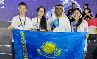 Школьники из Караганды: кубок, драконы и робототехника!