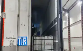 Грузовик с мигрантами: пограничники на страже закона!