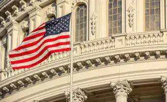 Конгресс США завершает рекордный шатдаун, восстанавливая работу федеральных ведомств и обеспечивая стабильность для граждан