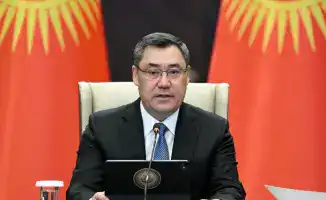 Президент Кыргызстана Садыр Жапаров призвал чиновников не пугать народ и акцентировал внимание на необходимости экономии электроэнергии в государственных учреждениях. В ходе своего выступления он подчеркнул важность ответственного подхода к ресурсам и при