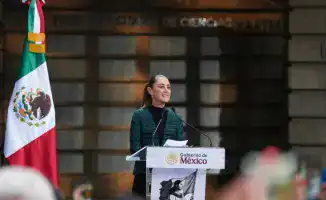 Президент Мексики: в объятиях непрошеного внимания на фоне народной любви