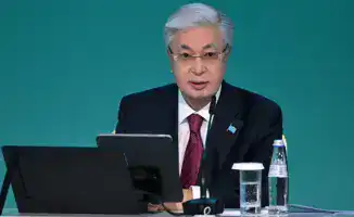 Президент Касым-Жомарт Токаев выступил на диалог-платформе сельских акимов, подчеркивая важность корней народа в ауле