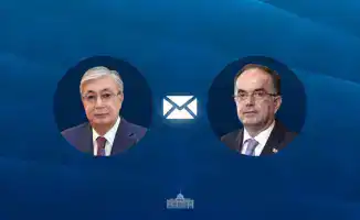 Токаев отправил поздравительный 'письмо в бутылке' президенту Албании: мост дружбы через моря и континенты