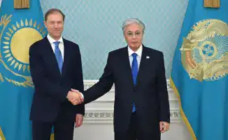 Токаев и Мантуров обсудили двусторонние отношения перед визитом казахстанского президента в Москву