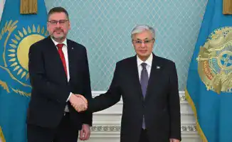 Токаев встретился с спецпредставителем ЕС по Центральной Азии Эдуардсом Стипрайсом