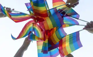 Казахстан: Новый закон запрещает ЛГБТ-пропаганду