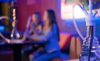 Слухи о смягчении запрета на кальяны и вейпы в Казахстане: возможные социальные последствия для молодежи