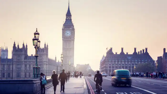 Великобритания ужесточает миграционную политику: беженцы смогут подавать заявления на вид на жительство только через 20 лет.