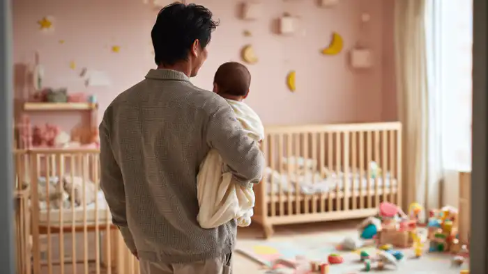 Депутаты Мажилиса: Казахстанские мужчины в декрете - их много!