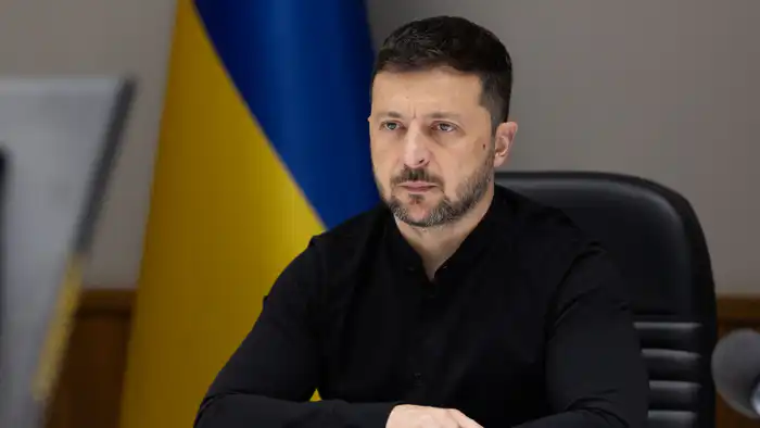 Зеленский акцентирует внимание на международных переговорах для завершения войны в Украине