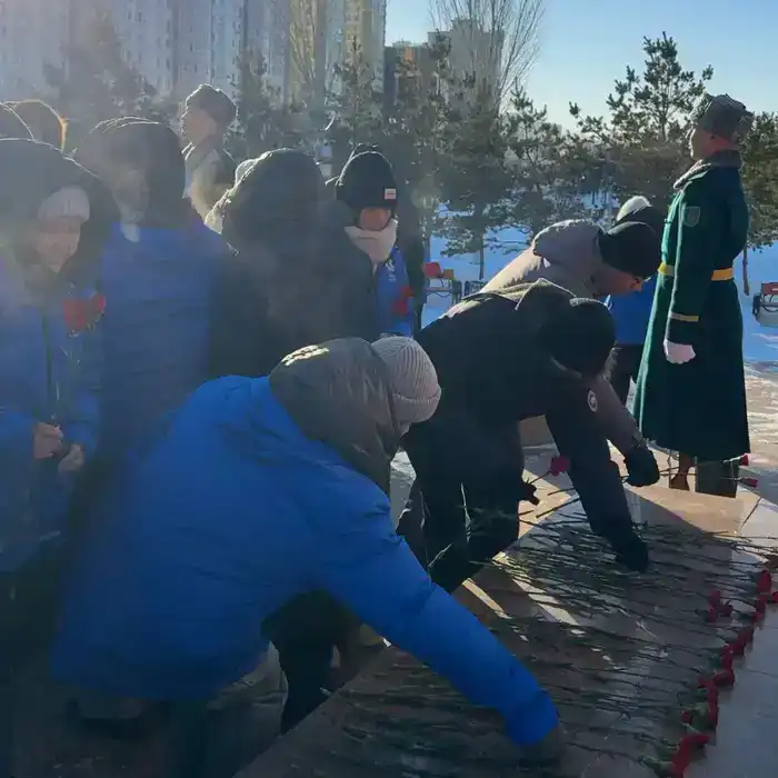 115-летие легендарного полководца: память Бауыржана Момышулы почтили в Астане (3)