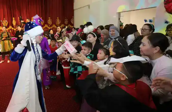 В Мангистау прошла Президентская ёлка (2)