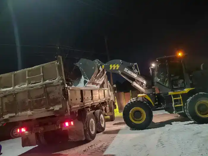 Снежные бури в Астане: как более 1 200 единиц спецтехники справляются с последствиями зимнего шторма