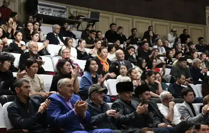 В области Жетісу в честь 30-летия Ассамблеи народа Казахстана выпустили историческую книгу и художественный фильм (7)