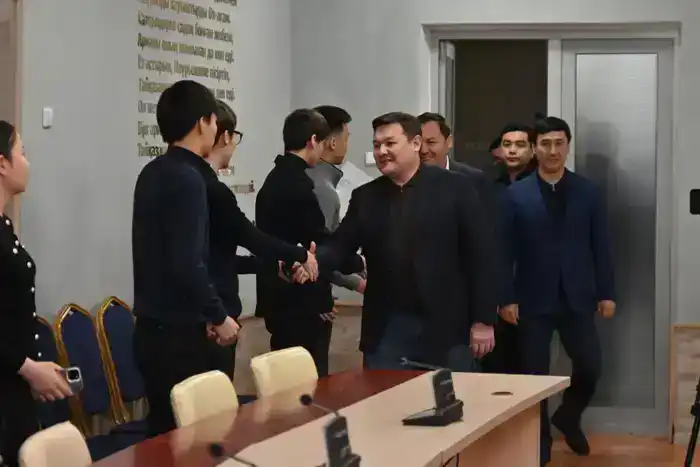 В Шымкенте состоялась встреча со студентами из Мангистауской области (2)