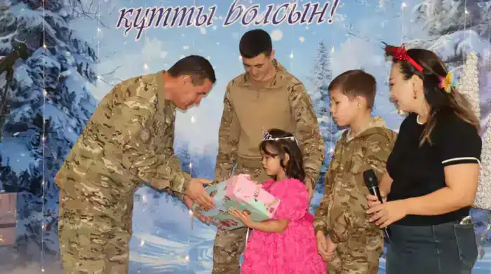 В Вооруженных силах новогодними мероприятиями было охвачено более 47 тысяч детей военнослужащих (5)